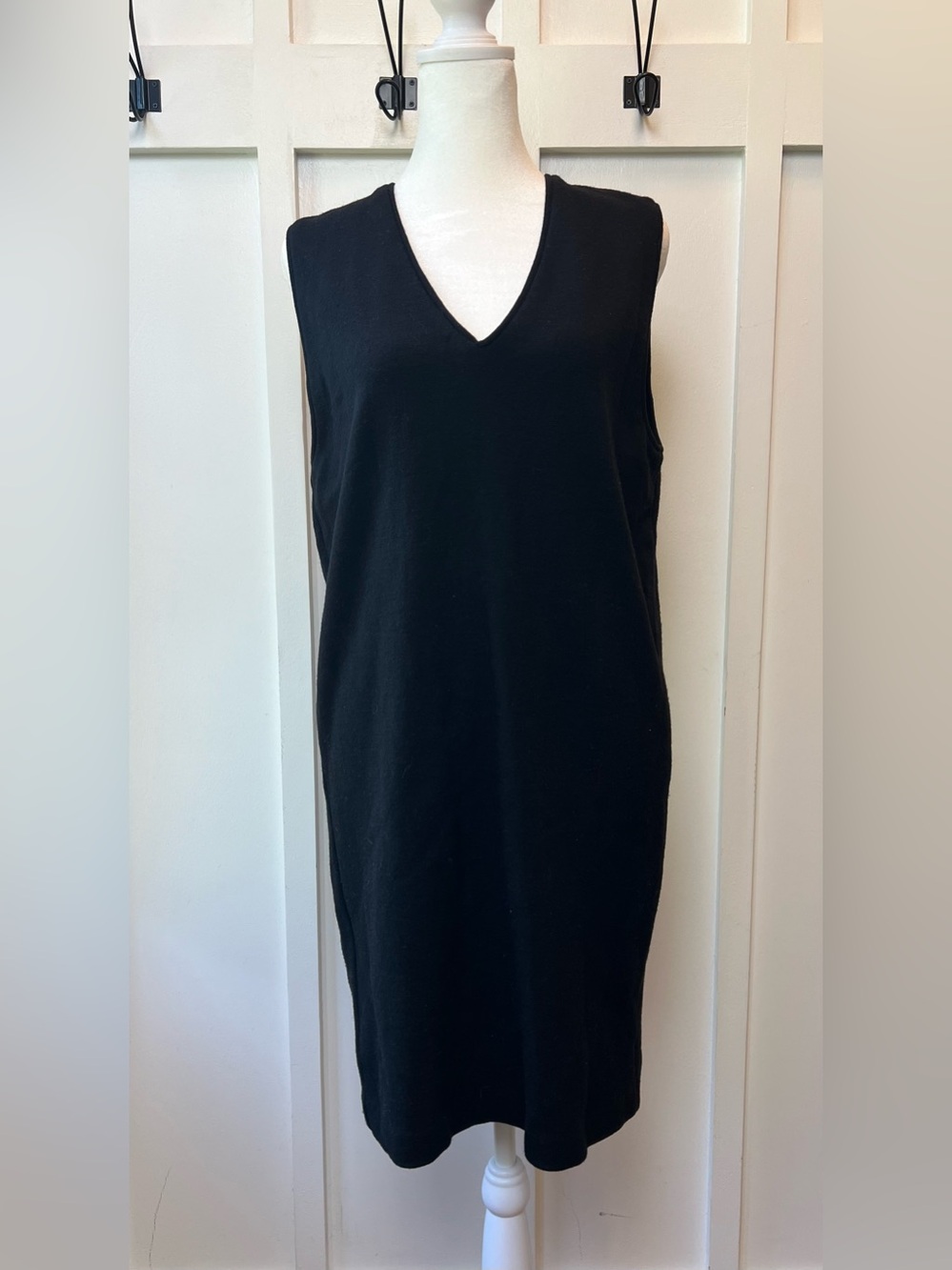 VTG Brooks Brothers Size XS Sleeveless Sweater Dress Mini Black Layering Preppy